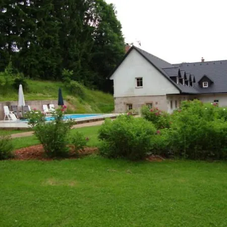 Apartmán In Bohemian With Shared Pool, Cleaning Included Stupná